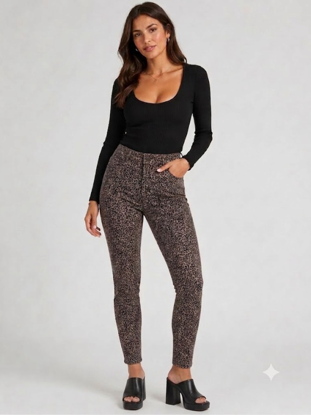 Seven7 Leopard Print Skinny Jeans - Women’s 6 - Picture 1 of 9